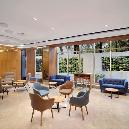 Holiday Inn Express Bengaluru Bommasandra By Ihg Kammasandra Exterior photo